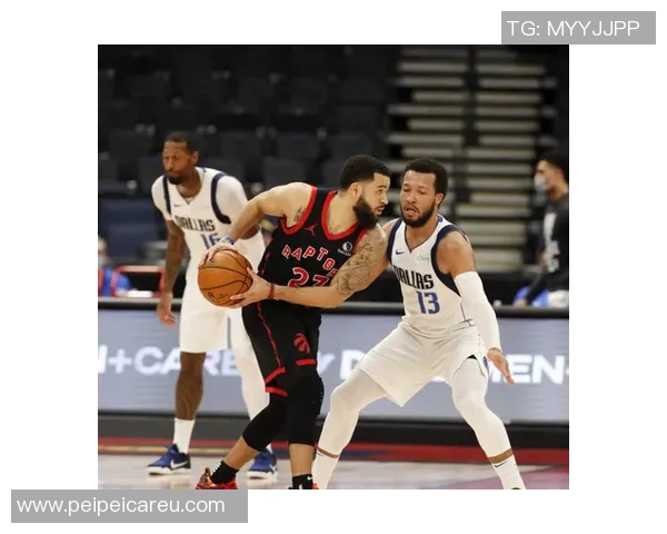 挡不住！小哈达威一条龙突破重重阻碍 打板上篮命中